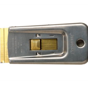 Safety scraper with removeable retracteable blades